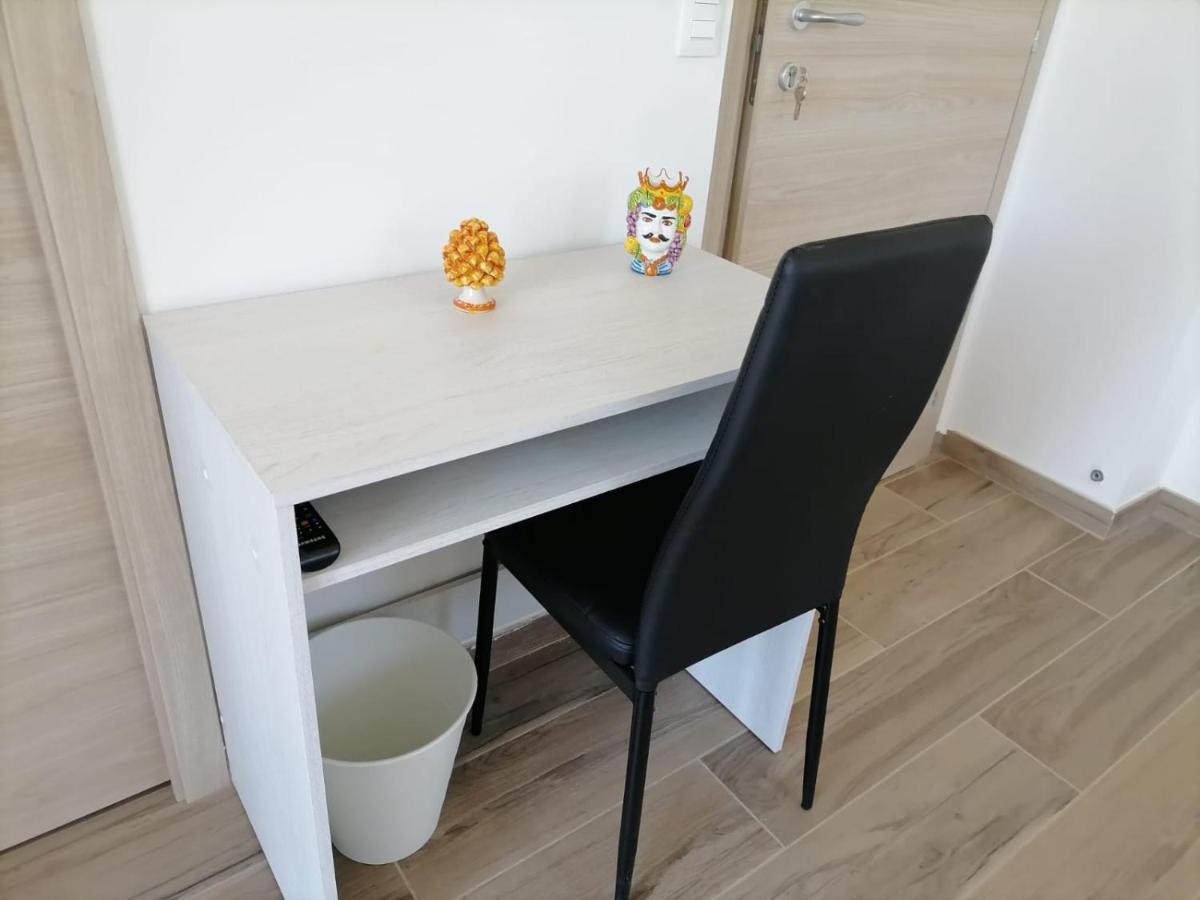 I Tre Cuori Bed & Breakfast ตาออร์มินา ภายนอก รูปภาพ